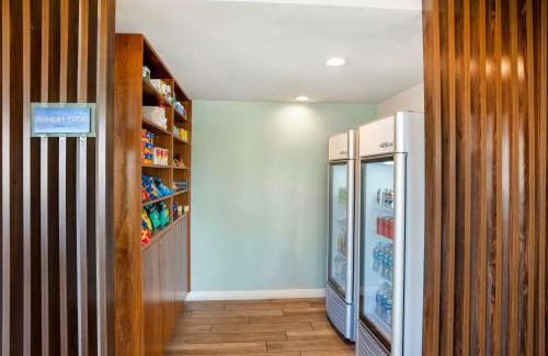 Woodland Hotel | Best Western Shadow Inn