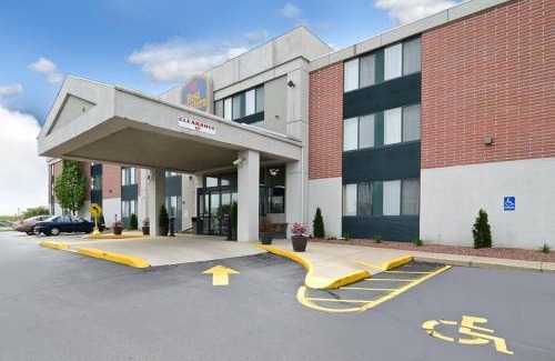 Pewaukee Hotel | Best Western Waukesha Grand