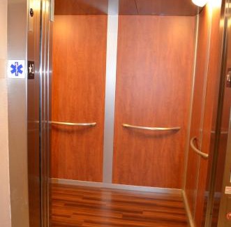 Madison Hotel | Best Western West Towne Suites