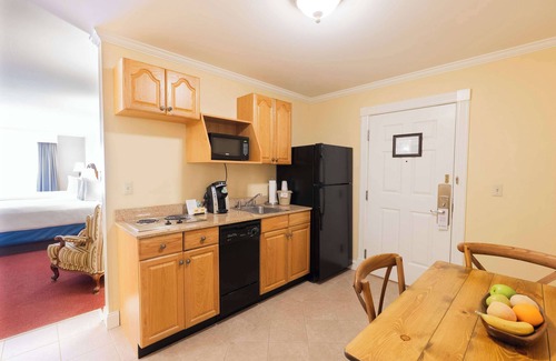 East Corinth Hotel | Best Western White House Inn