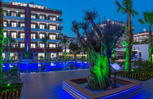 Tosmur Belediyesi Apartamento | BestHome City 15 VIP está a pocos pasos de la playa de arena y el paseo marítimo.