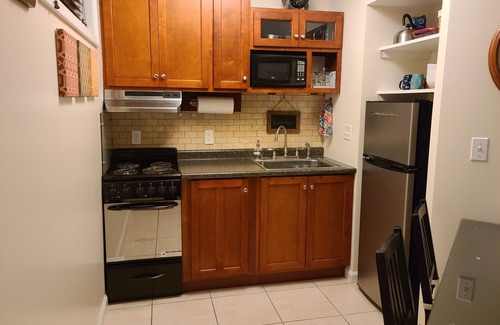 Potsdam Apartamento | Beth's Place - On the River - W/ Hot Tub, Pickleball Court & Putting Green