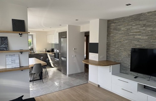 Faverges-Seythenex Casa | Between Lake and Mountains "LE SOLLIET" new in 2025, ideal for groups and families