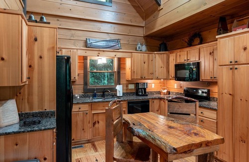 Topton Cabina | Between the Falls-Pet Friendly, Private Deck on Waterfall, Luxury Log Cabin Rental on Creek, 3 Fireplaces, Hot Tub & Outdoor Shower -in Western NC.