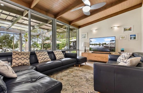 Dora Creek Casa | Between Waters at Dora Creek