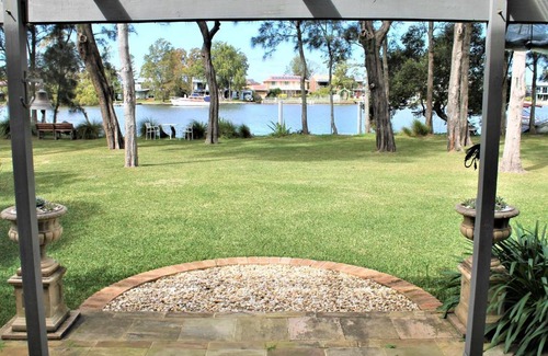 Dora Creek Casa | Between Waters at Dora Creek
