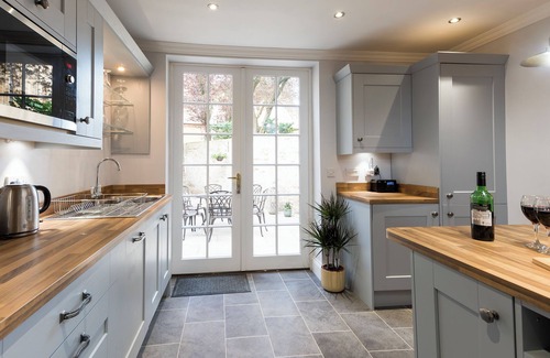 Beverley Cabaña | Beverley Minster House