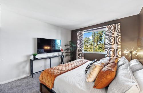Beverly Grove Apartamento | Beverly Hills 2 bed 2 bath Penthouse with Den and Parking 414