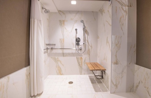 Pico - Robertson Hotel | Beverly Hills Marriott