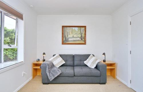 Avonhead Casa | Bevington Studio - Christchurch Holiday Homes