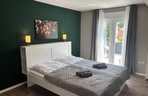 Vienenburg Apartamento | BeyerAppartements- Suite für 6 - Balkon- 3 Schlafzimmer- SmartTV- Babygerecht- Küchenzeile- Espresso Maschine- ca 100m2