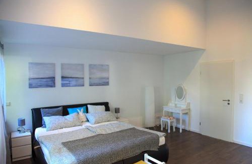 Gauting Apartamento | Bezaubernder Bungalow im Fünfseenland nähe S-Bahn