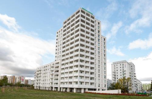 Bialoleka Apartamento | Białołęka Deluxe Studio by BookingHost