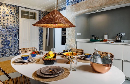 Sao Jose Apartamento | Bica Apartment w/Pool and Garden