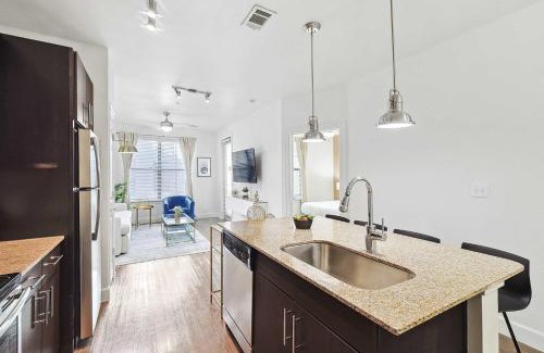 Frisco Apartamento | Big and Spacious 1B with Pool Near Toyota HQ The Star Legacy West