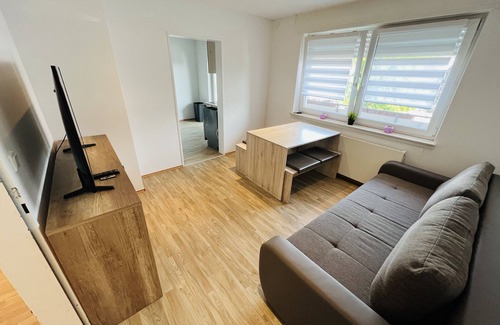 Guetersloh Apartamento | Big Apartment 9 Beds 3 Bedrooms Parking