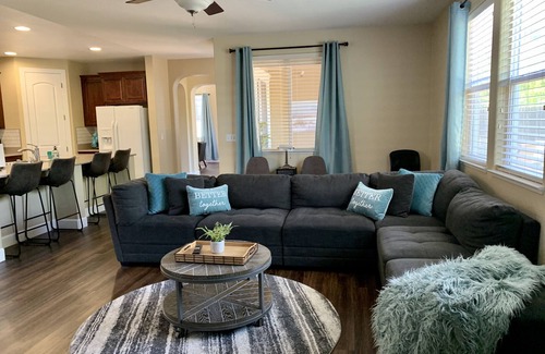 Folsom Casa | Big, Bright Bidwell Beauty in Folsom