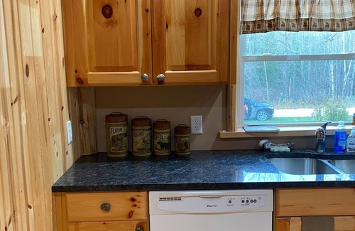 Curtis Township Casa | Big Buck Lodge 🦌- Insta-worthy, 360 Scenic Views & Pet Friendly 🐾!