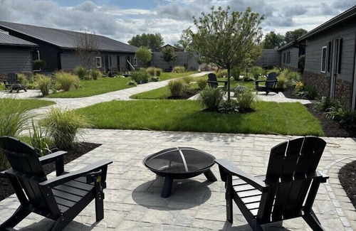 Town of Sullivan Casa | Big Cat Bungalows at The Haven - Tiger 4