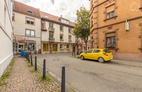 Kafertal Apartamento | Big Family- sized Casaba in Mannheim