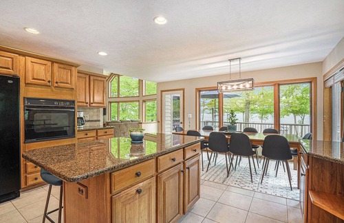 Glen Arbor Casa | Big Glen Lake - Large Waterfront Home
