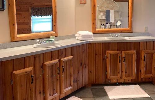 Maplecrest Casa | La cabaña de troncos Big Hollow está a solo 4,5 millas del Windham Mountain Resort.