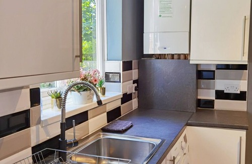 Mapperley Casa | Big House on Perry free Parking wifi