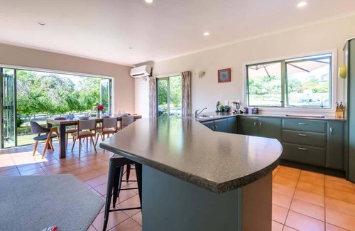 Tikitere Casa | Big Inn Brunswick | 6 Bed, 4 Bath on 2 Acres