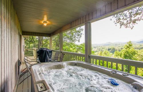 Bryson City Casa | Big Oaks Pointe