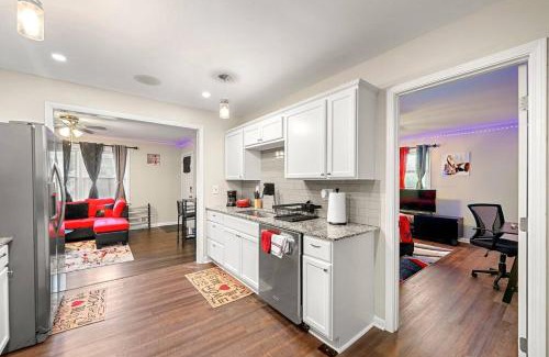 East Point Casa | Big Red House in ATL by Hartsfield-Jackson Airport