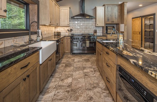 Gallatin Gateway Casa | Big Sky Secluded Luxury Retreat