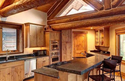 The Highlands Casa | Big Timber Lodge by Ski Country Resorts