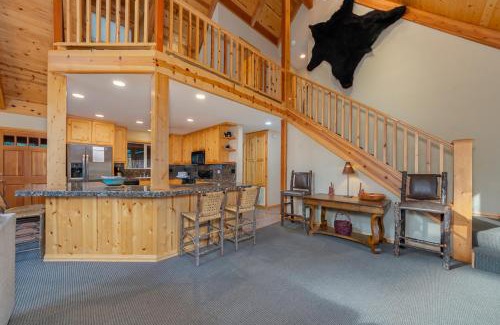 Arnold Casa | Big Timber Lodge