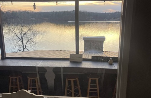 Titus Casa | BIG water view on beautiful Lake Jordan - Titus