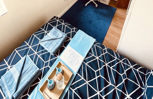 Chorlton-cum-Hardy Apartamento | Bijou Flat-Private Kitchen Bathroom & Free Parking