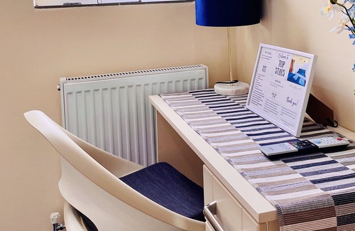 Chorlton-cum-Hardy Apartamento | Bijou Flat-Private Kitchen Bathroom & Free Parking