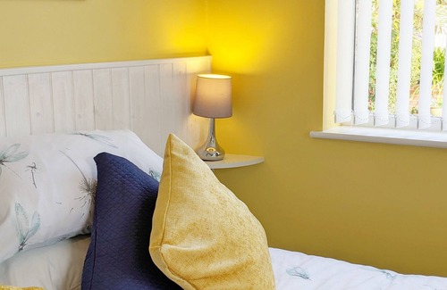 Westbourne Cabaña | Bijou Haven - Emsworth - an annexe that sleeps 2 guests in 1 bedroom