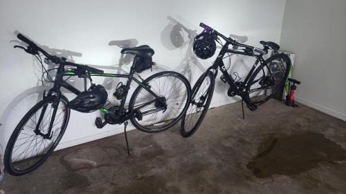 Bentonville Apartamento | Bikes trails wine Quiet, cozy and comfortable