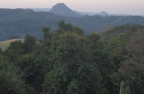 Black Mountain Casa | BILLABONG Noosa Hinterland Retreat
