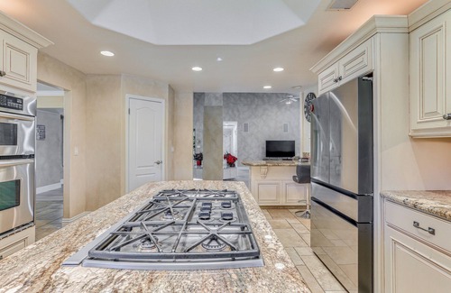 Clovis Cabaña | Billiards & Private Pool: Bright Clovis Home!