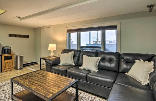Billings Apartamento | Billings Apartment w/ Fireplace + Smart TV