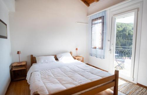 Vathi Casa | Billy's Stonehouse