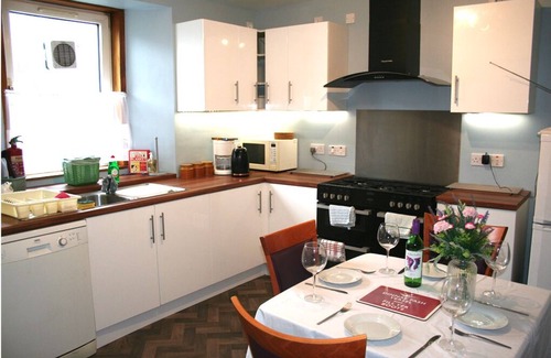 Central Aberdeen Casa | Bimini is ideal for family gatherings / friends get togethers/ golfing trips