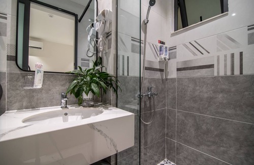 An Phu Hotel | Bin Bin Hotel 12 - Near SaLa Residence