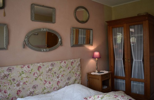 Dun-sur-Meuse Cama Y Desayuno | Casa bioclimática con vista al Mosa