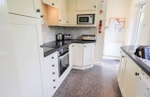 Waterhead Casa | BIRCH KNOLL, family friendly, with a garden in Ambleside