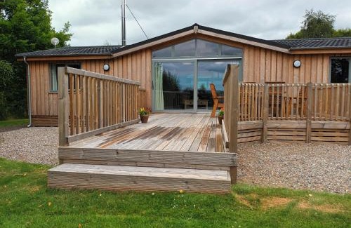 Perth Casa | Birch Lodge, Pitlandie - Luxury 2 Bedroom Lodge with Sauna