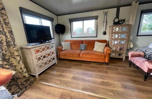 Otley Casa | Birch Tree Lodge Sleeps 4 Set in 3 Acres