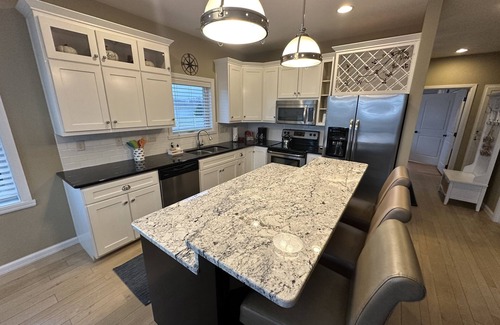 Sister Bay Hotel | Birchwood Lodge