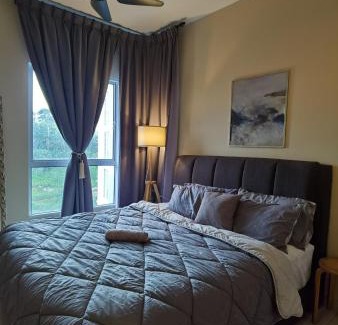 Bandar Puncak Alam Casa | Bird's Nest Homestay Resort Living Style